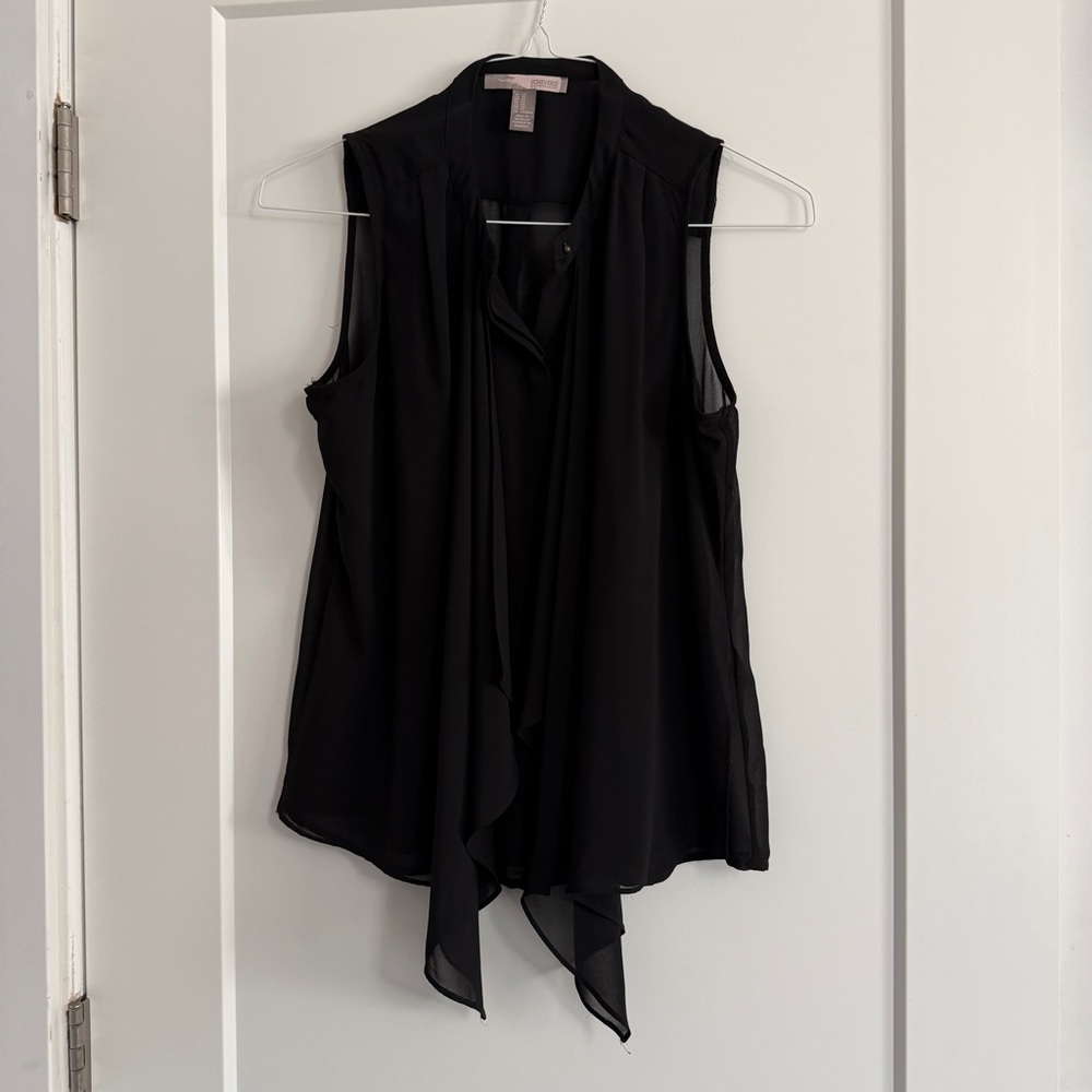 sleeveless blouse
